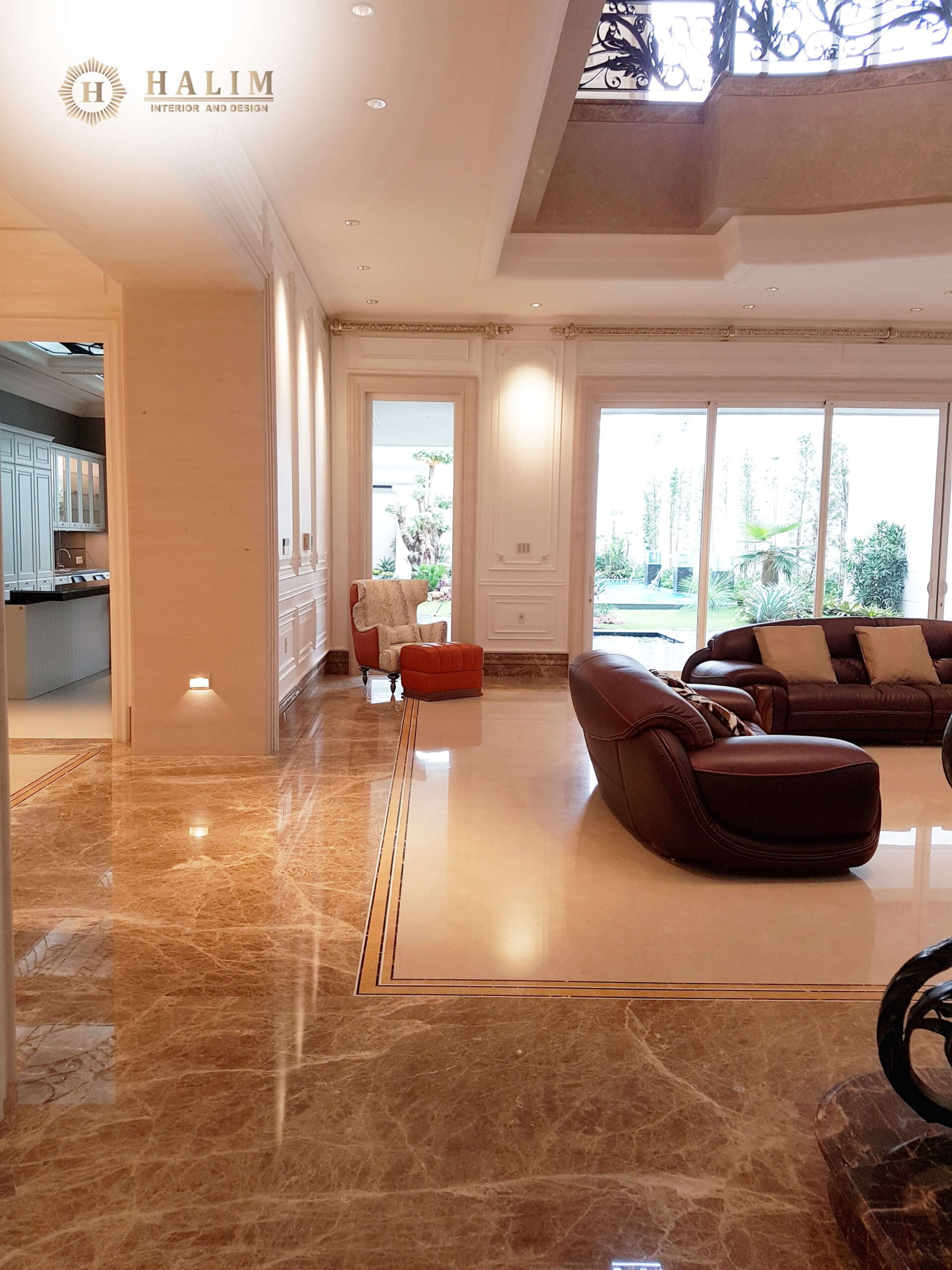 Halim Interior modern furniture contemporer american style minimalist european classic surabaya Kertajaya 2B. Ruang Keluarga Lt 1 scaled